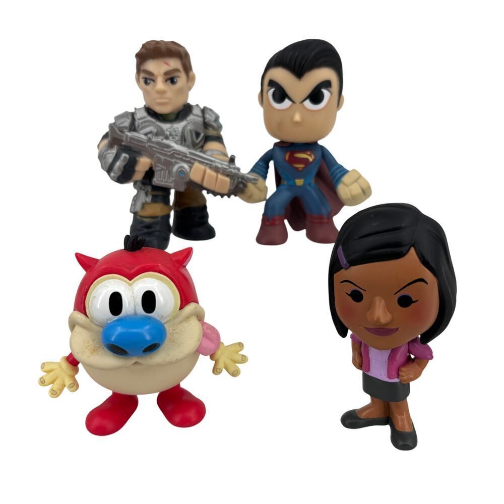 Funko Mini Action Figures Lot of 4 Stimpy Superman Kelly Kapoor Gears of‎ War